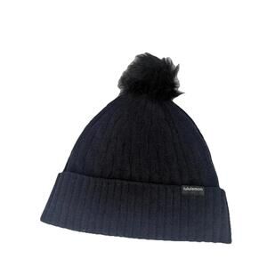 Lululemon Women's Cable Knit Pom Beanie Black  One Size